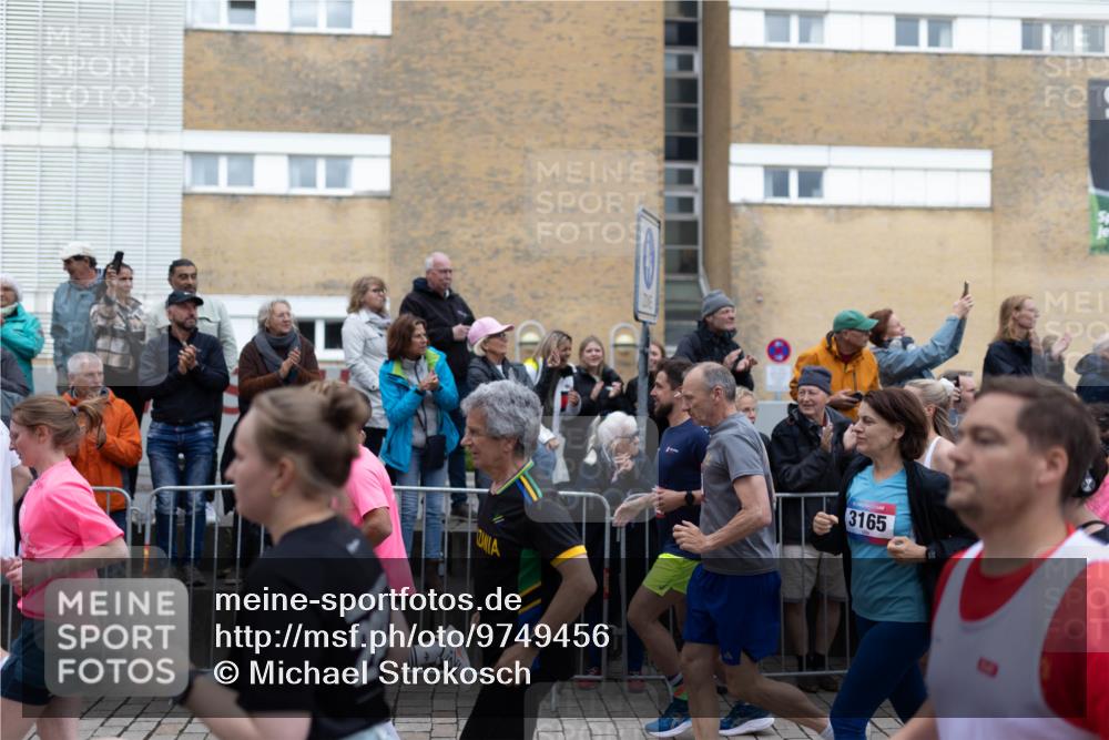 12.06.2026 - Holstenköstenlauf Michael Strokosch http://msf.ph/oto/9749456 12.06.2026 19:01:29 Laufen 3165 meine-sportfotos.de