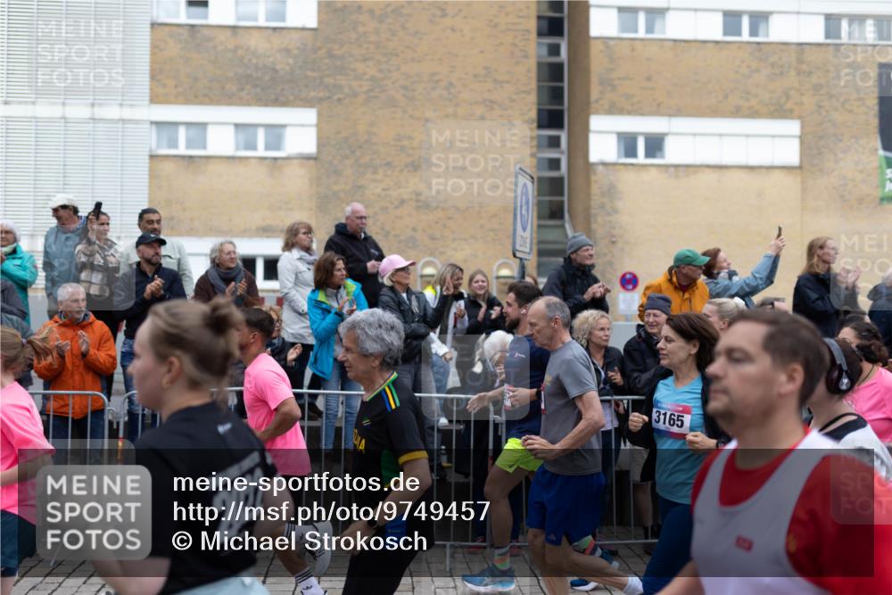 12.06.2026 - Holstenköstenlauf Michael Strokosch http://msf.ph/oto/9749457 12.06.2026 19:01:29 Laufen 2022, 3165 meine-sportfotos.de