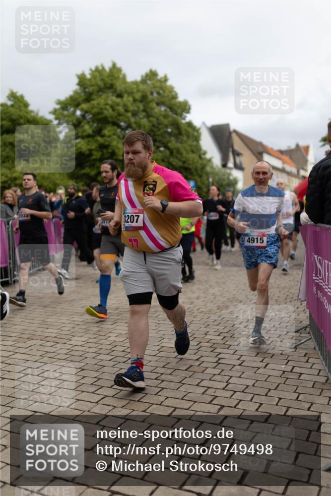 12.06.2026 - Holstenköstenlauf Michael Strokosch http://msf.ph/oto/9749498 12.06.2026 19:02:19 Laufen 1933, 3207, 4915 meine-sportfotos.de