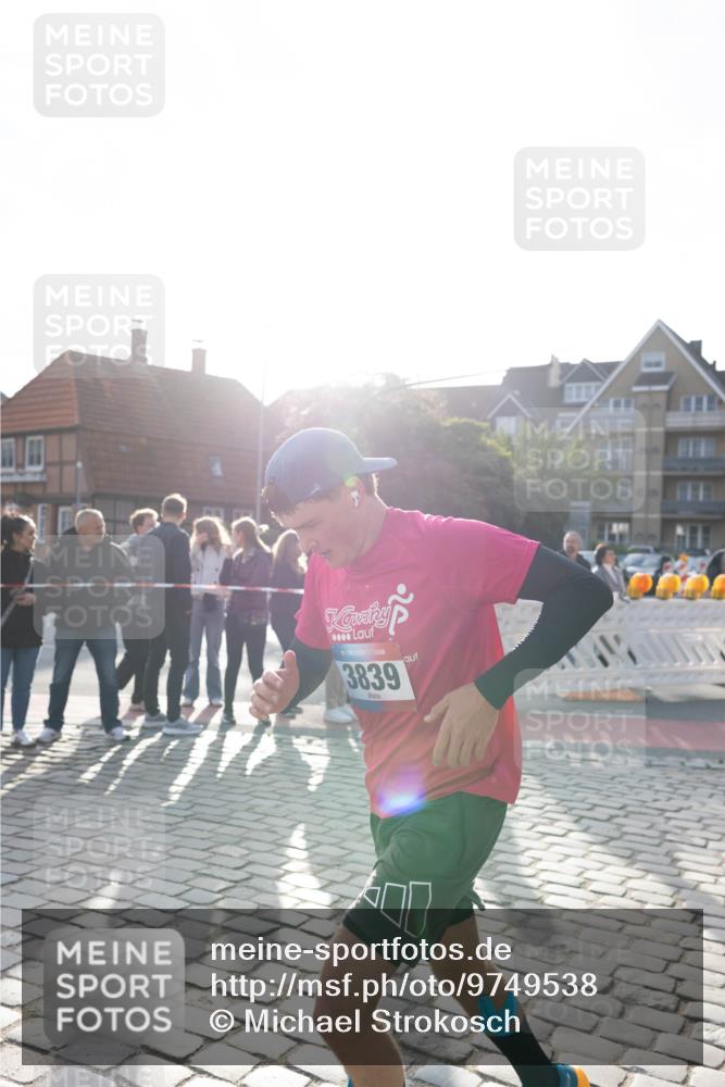 12.06.2026 - Holstenköstenlauf Michael Strokosch http://msf.ph/oto/9749538 12.06.2026 19:50:01 Laufen 3839 meine-sportfotos.de