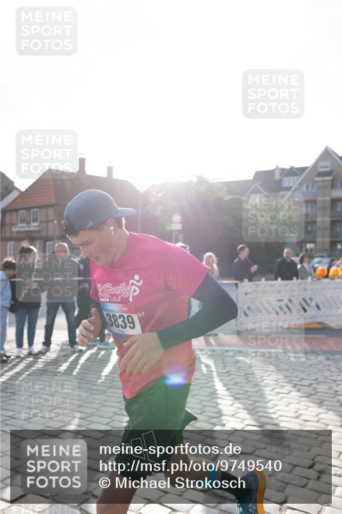 12.06.2026 - Holstenköstenlauf Michael Strokosch http://msf.ph/oto/9749540 12.06.2026 19:50:01 Laufen 3839 meine-sportfotos.de