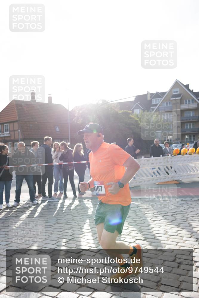12.06.2026 - Holstenköstenlauf Michael Strokosch http://msf.ph/oto/9749544 12.06.2026 19:50:02 Laufen 107 meine-sportfotos.de