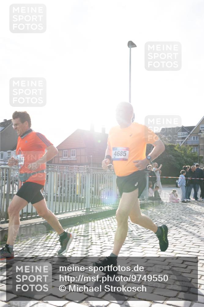 12.06.2026 - Holstenköstenlauf Michael Strokosch http://msf.ph/oto/9749550 12.06.2026 19:50:16 Laufen 684, 4685 meine-sportfotos.de
