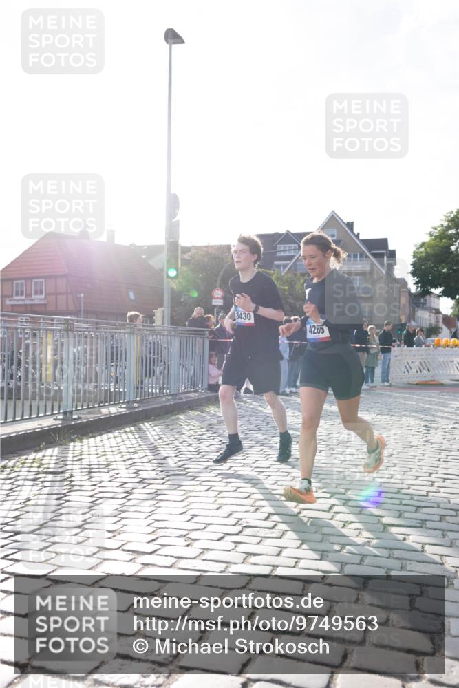 12.06.2026 - Holstenköstenlauf Michael Strokosch http://msf.ph/oto/9749563 12.06.2026 19:50:21 Laufen 3430, 4266 meine-sportfotos.de