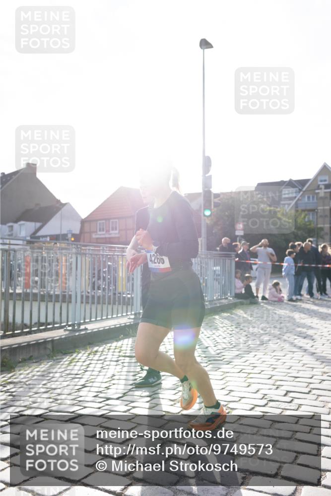12.06.2026 - Holstenköstenlauf Michael Strokosch http://msf.ph/oto/9749573 12.06.2026 19:50:22 Laufen 4266 meine-sportfotos.de