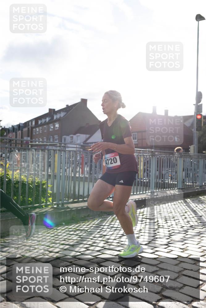 12.06.2026 - Holstenköstenlauf Michael Strokosch http://msf.ph/oto/9749607 12.06.2026 19:50:39 Laufen 4720 meine-sportfotos.de