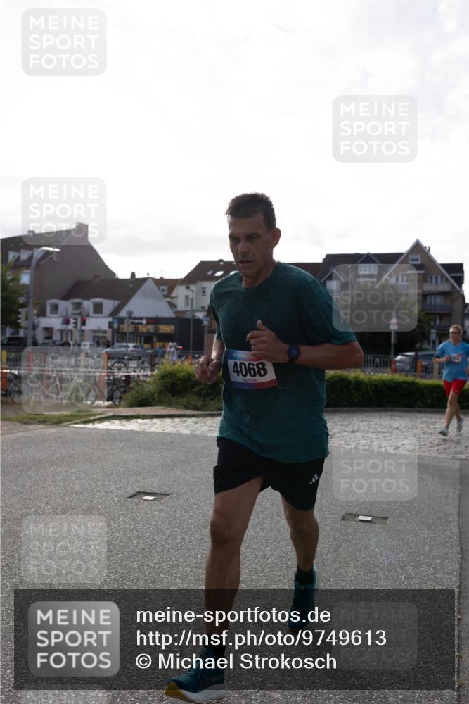 12.06.2026 - Holstenköstenlauf Michael Strokosch http://msf.ph/oto/9749613 12.06.2026 19:51:03 Laufen 4068 meine-sportfotos.de