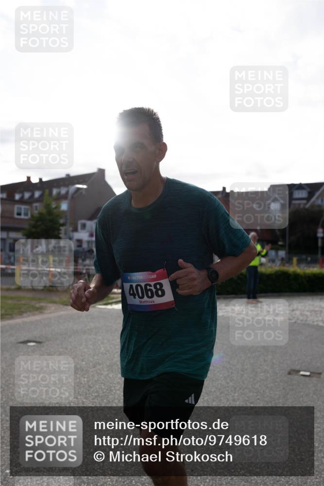 12.06.2026 - Holstenköstenlauf Michael Strokosch http://msf.ph/oto/9749618 12.06.2026 19:51:03 Laufen 4068 meine-sportfotos.de
