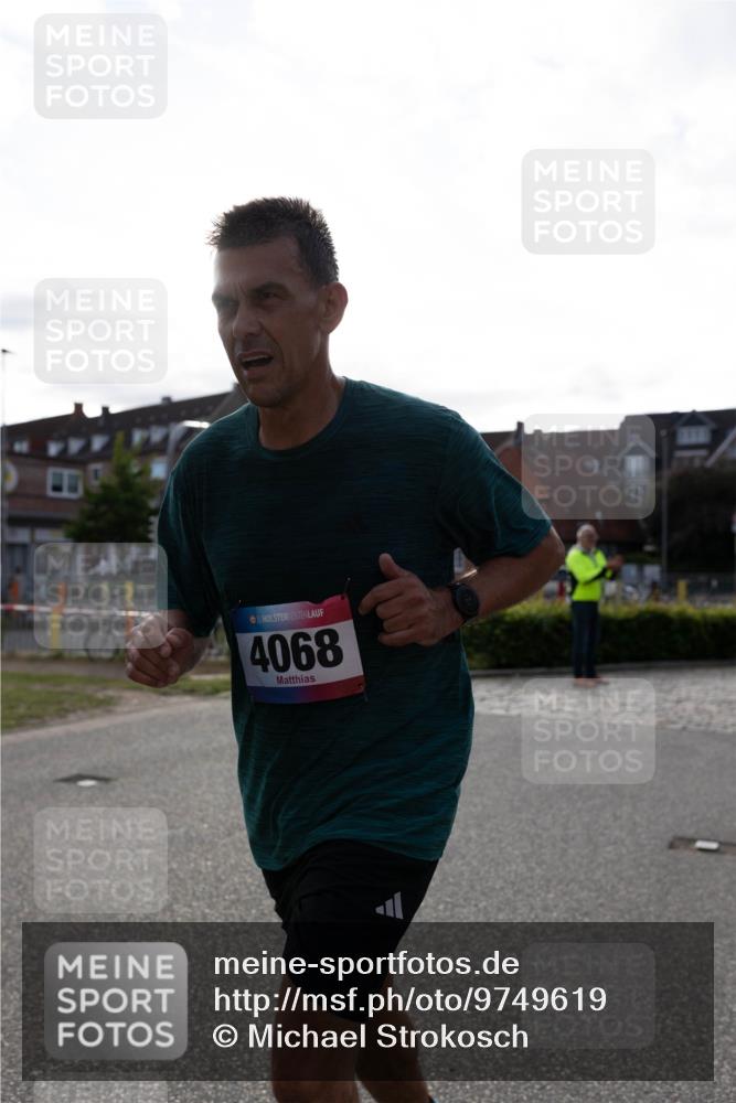 12.06.2026 - Holstenköstenlauf Michael Strokosch http://msf.ph/oto/9749619 12.06.2026 19:51:03 Laufen 4068 meine-sportfotos.de