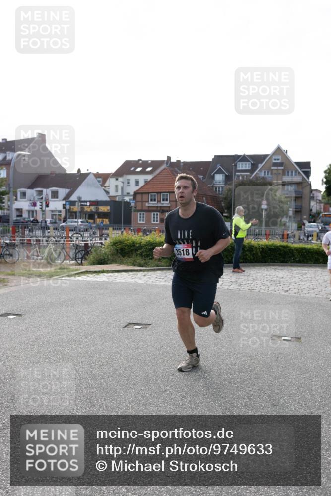 12.06.2026 - Holstenköstenlauf Michael Strokosch http://msf.ph/oto/9749633 12.06.2026 19:51:17 Laufen 3518 meine-sportfotos.de