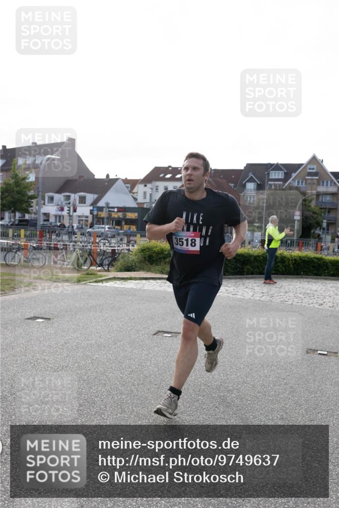 12.06.2026 - Holstenköstenlauf Michael Strokosch http://msf.ph/oto/9749637 12.06.2026 19:51:17 Laufen 3518, 9 meine-sportfotos.de