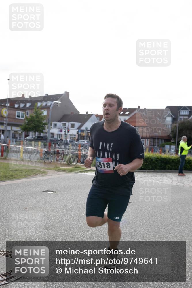 12.06.2026 - Holstenköstenlauf Michael Strokosch http://msf.ph/oto/9749641 12.06.2026 19:51:17 Laufen 3518 meine-sportfotos.de