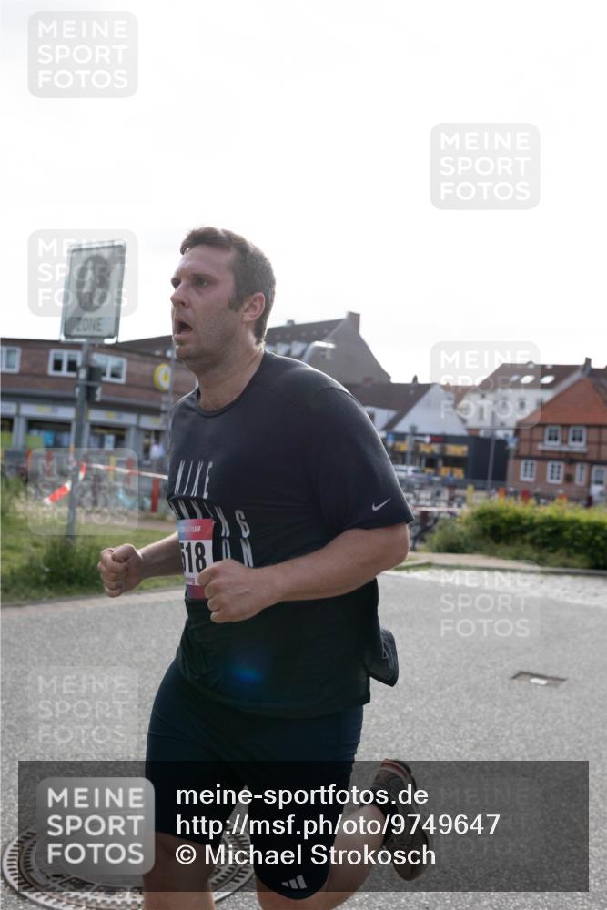 12.06.2026 - Holstenköstenlauf Michael Strokosch http://msf.ph/oto/9749647 12.06.2026 19:51:18 Laufen 18 meine-sportfotos.de