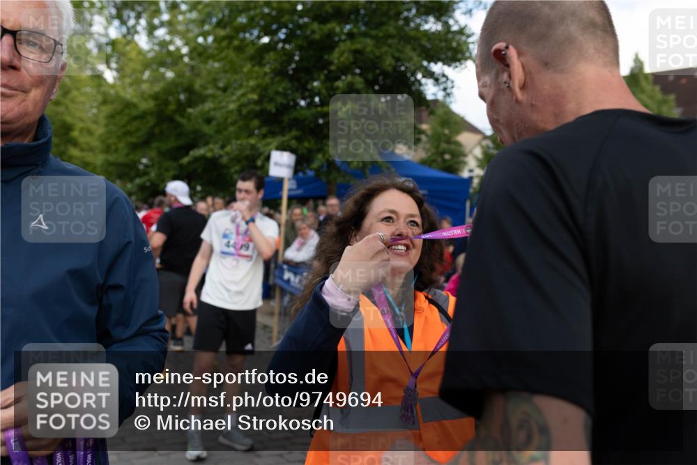 12.06.2026 - Holstenköstenlauf Michael Strokosch http://msf.ph/oto/9749694 12.06.2026 19:55:10 Laufen 4, 36, 36 meine-sportfotos.de