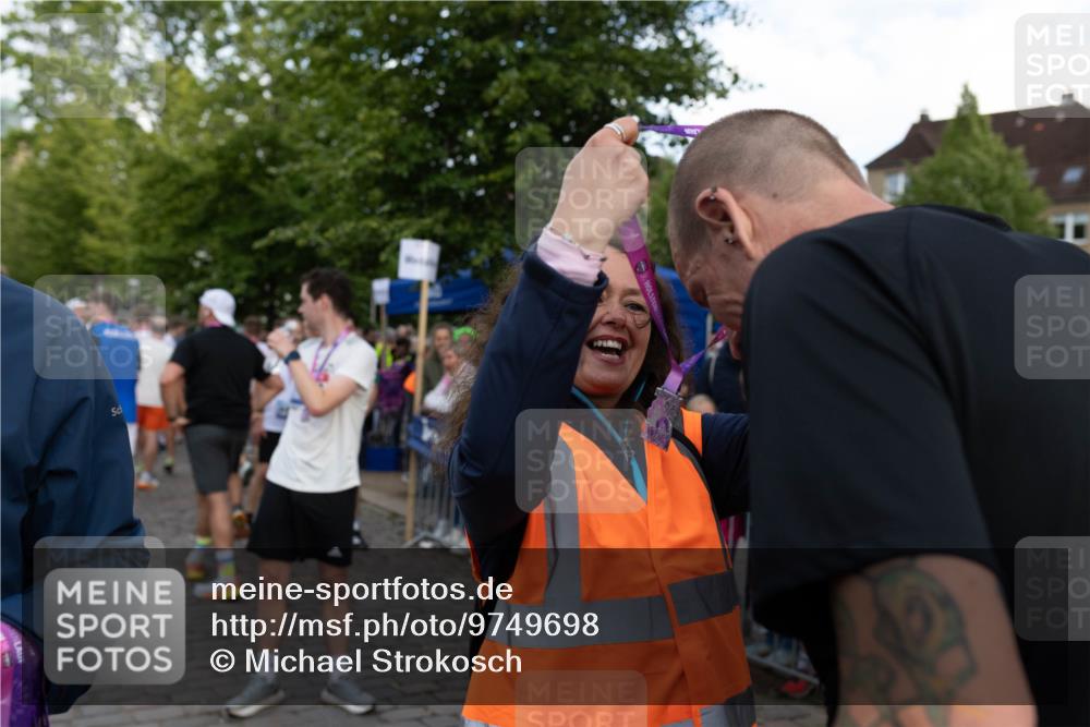 12.06.2026 - Holstenköstenlauf Michael Strokosch http://msf.ph/oto/9749698 12.06.2026 19:55:10 Laufen 1 meine-sportfotos.de