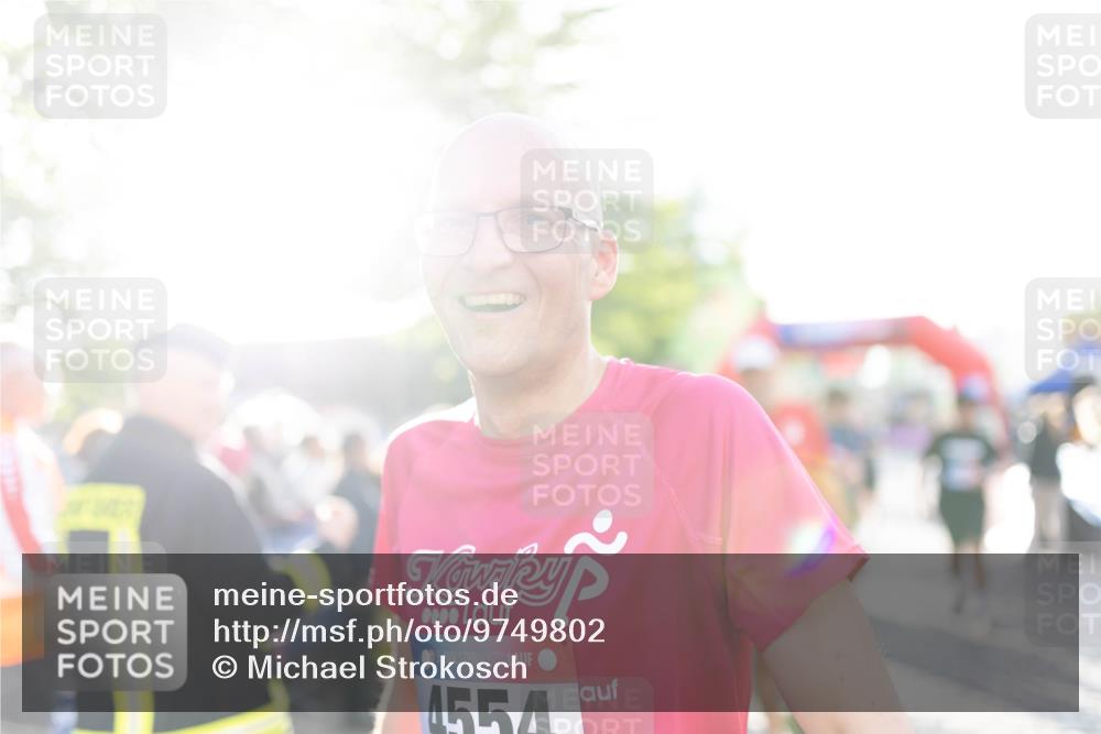 12.06.2026 - Holstenköstenlauf Michael Strokosch http://msf.ph/oto/9749802 12.06.2026 19:57:13 Laufen 4554 meine-sportfotos.de