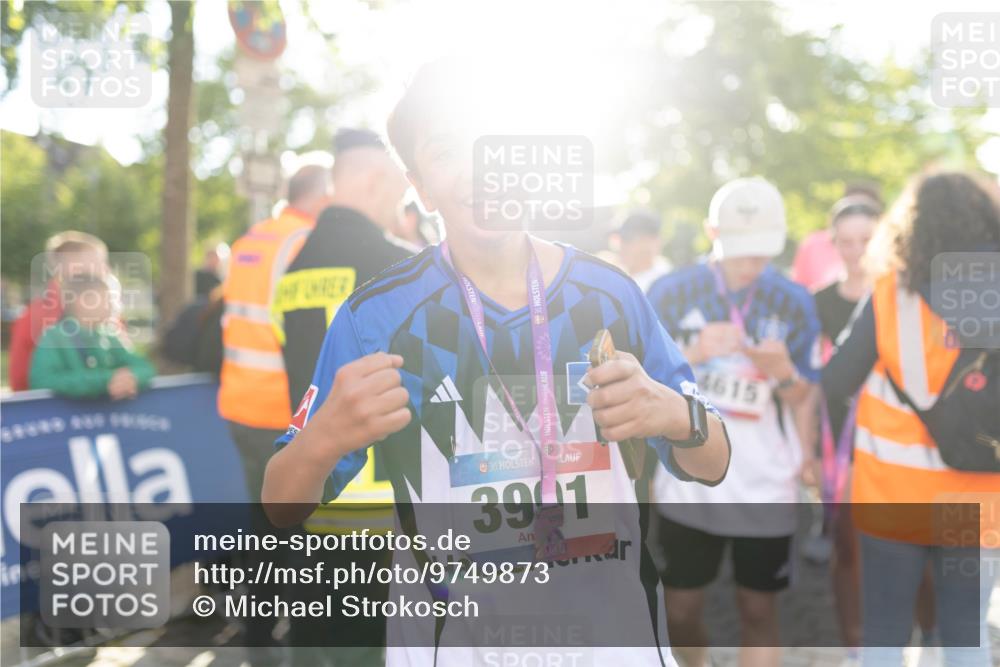 12.06.2026 - Holstenköstenlauf Michael Strokosch http://msf.ph/oto/9749873 12.06.2026 19:58:18 Laufen 36, 36, 3991, 4615 meine-sportfotos.de