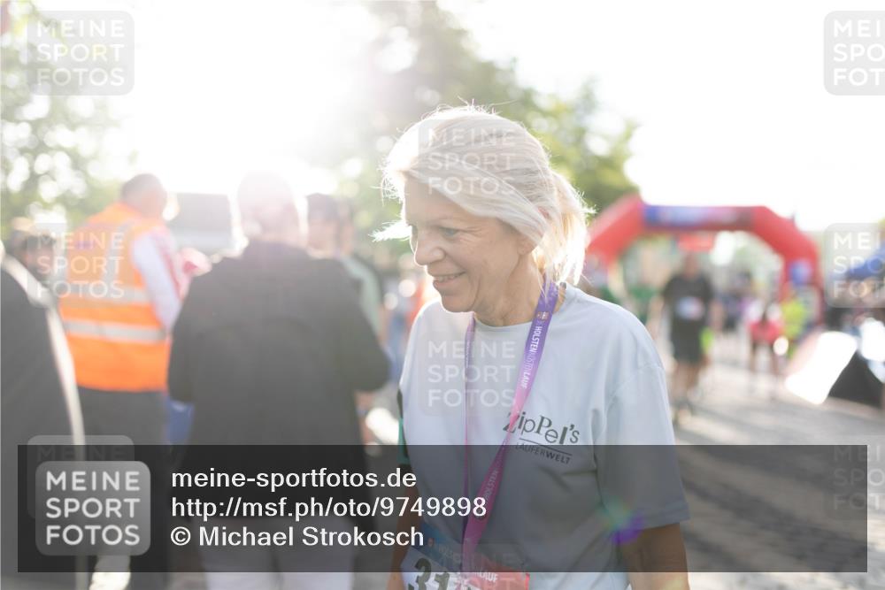 12.06.2026 - Holstenköstenlauf Michael Strokosch http://msf.ph/oto/9749898 12.06.2026 19:58:54 Laufen 36, 36, 36, 31 meine-sportfotos.de