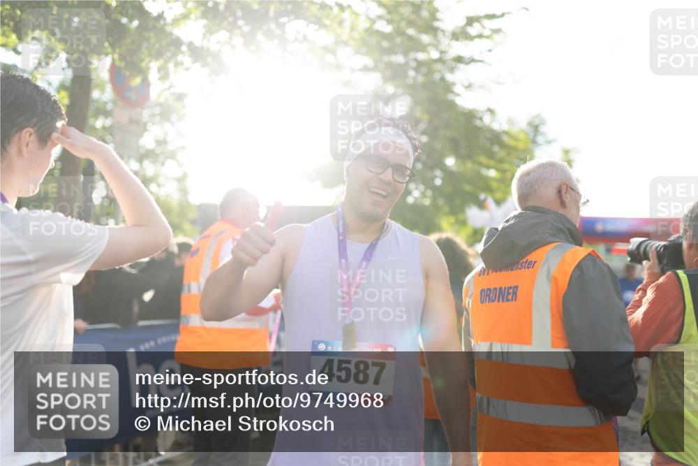 12.06.2026 - Holstenköstenlauf Michael Strokosch http://msf.ph/oto/9749968 12.06.2026 20:00:10 Laufen 36, 4587 meine-sportfotos.de