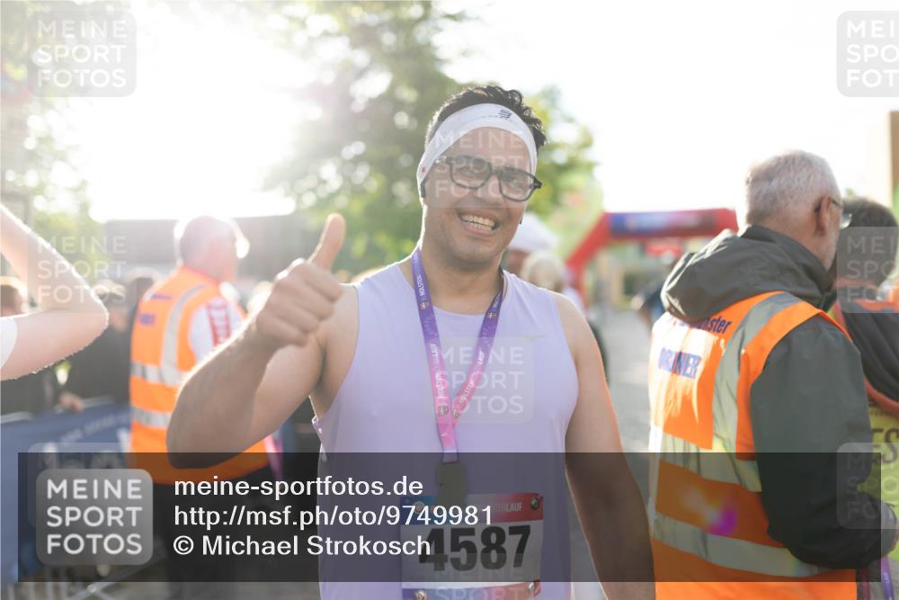 12.06.2026 - Holstenköstenlauf Michael Strokosch http://msf.ph/oto/9749981 12.06.2026 20:00:12 Laufen 36, 4587 meine-sportfotos.de