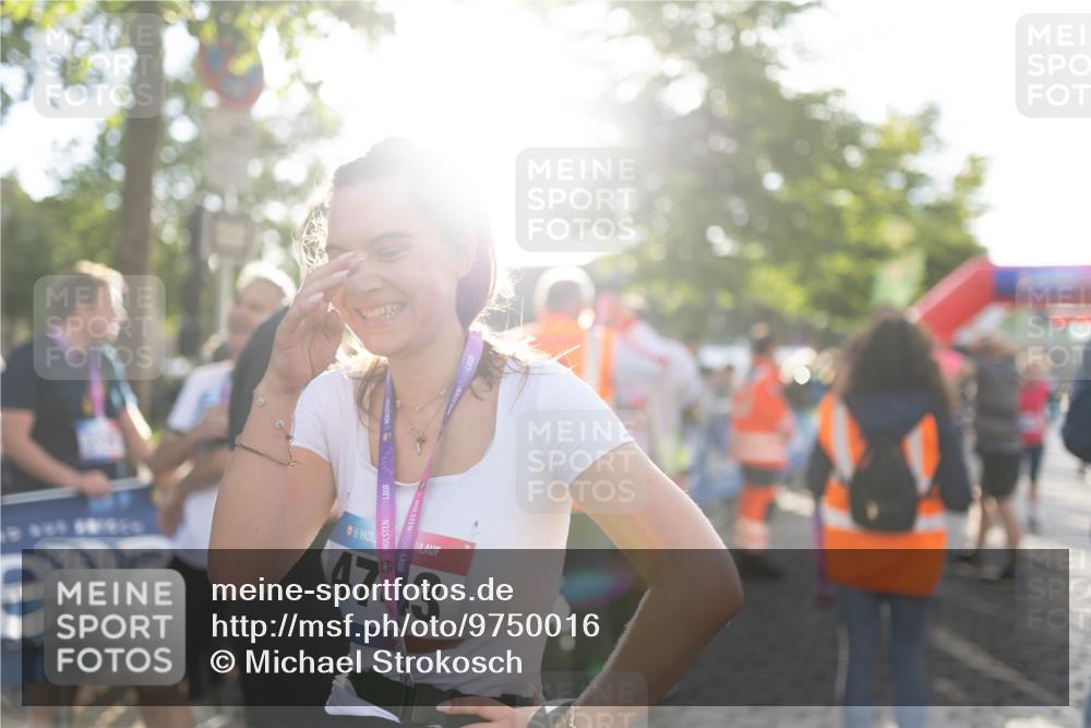 12.06.2026 - Holstenköstenlauf Michael Strokosch http://msf.ph/oto/9750016 12.06.2026 20:01:23 Laufen 16, 4743 meine-sportfotos.de