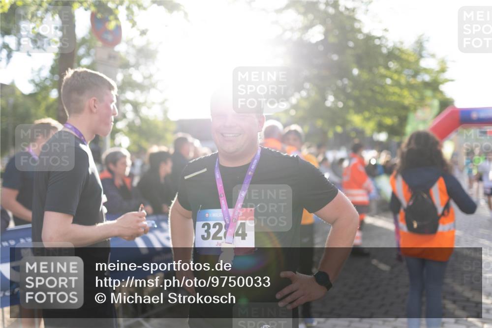 12.06.2026 - Holstenköstenlauf Michael Strokosch http://msf.ph/oto/9750033 12.06.2026 20:01:39 Laufen 36, 32, 4 meine-sportfotos.de