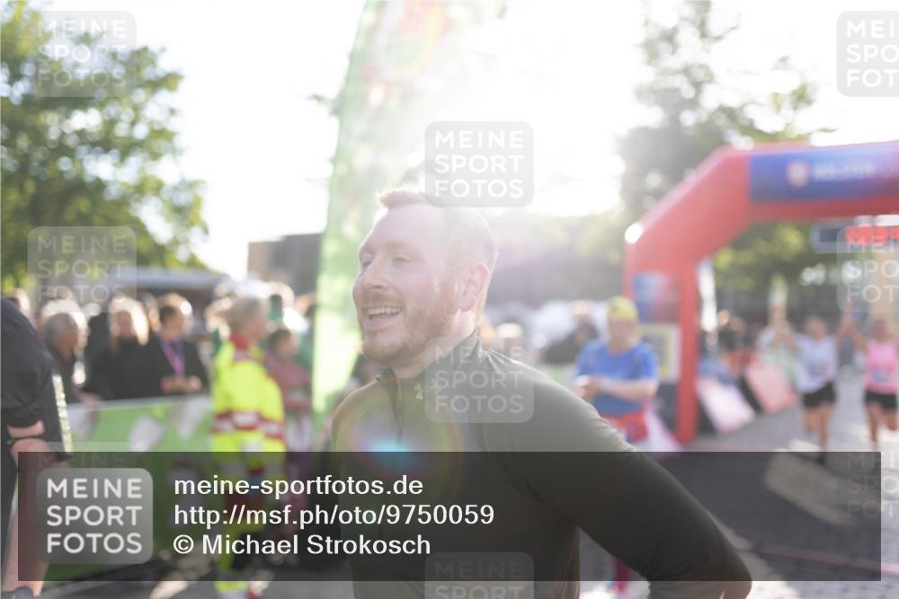 12.06.2026 - Holstenköstenlauf Michael Strokosch http://msf.ph/oto/9750059 12.06.2026 20:04:00 Laufen  meine-sportfotos.de
