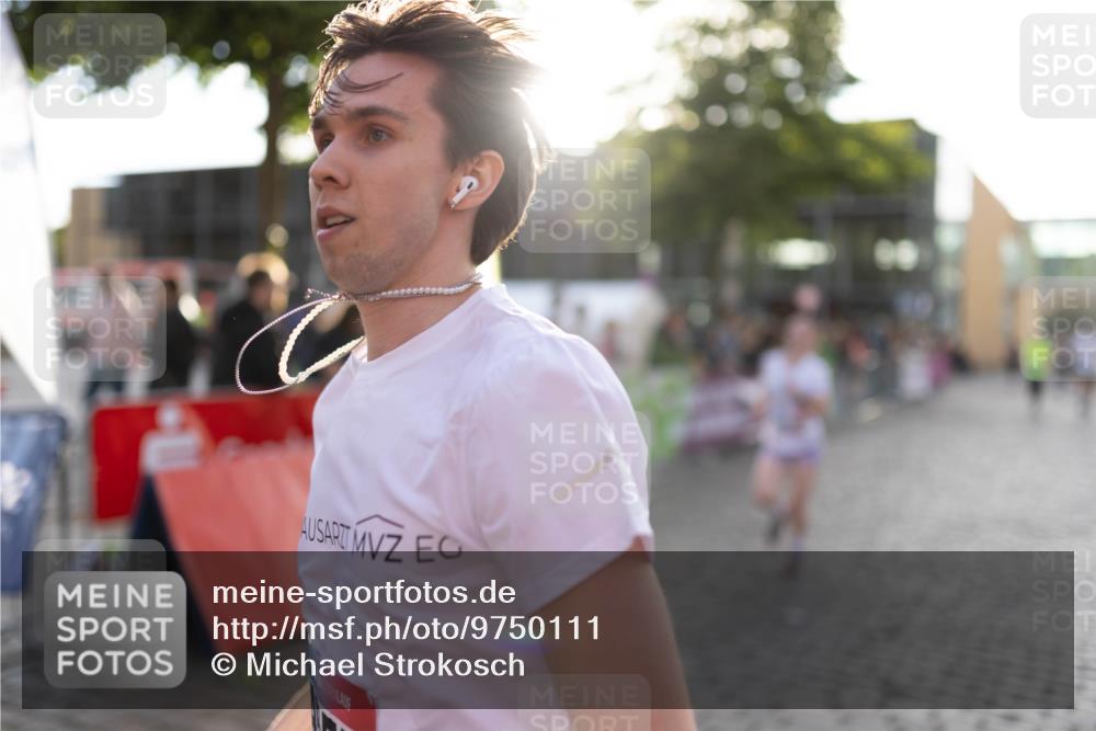 12.06.2026 - Holstenköstenlauf Michael Strokosch http://msf.ph/oto/9750111 12.06.2026 20:04:48 Laufen  meine-sportfotos.de