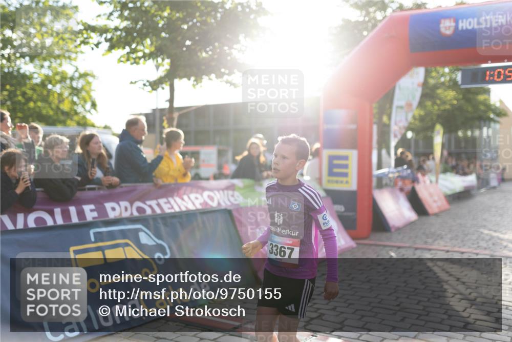 12.06.2026 - Holstenköstenlauf Michael Strokosch http://msf.ph/oto/9750155 12.06.2026 20:05:26 Laufen 3367, 1, 05 meine-sportfotos.de