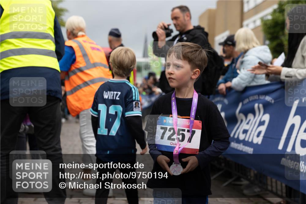 12.06.2026 - Holstenköstenlauf Michael Strokosch http://msf.ph/oto/9750194 12.06.2026 15:02:51 Laufen 17, 36, 7257, 36 meine-sportfotos.de