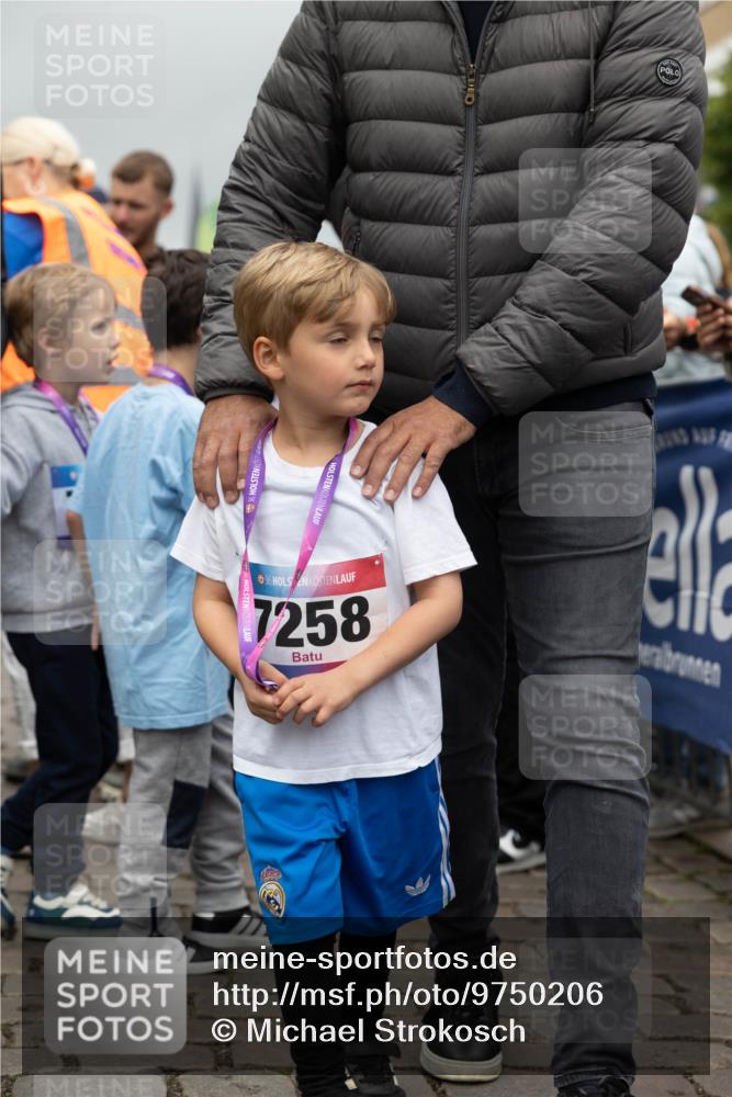 12.06.2026 - Holstenköstenlauf Michael Strokosch http://msf.ph/oto/9750206 12.06.2026 15:02:57 Laufen 36, 7258 meine-sportfotos.de