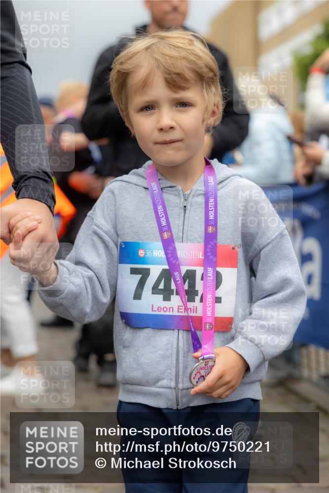 12.06.2026 - Holstenköstenlauf Michael Strokosch http://msf.ph/oto/9750221 12.06.2026 15:03:02 Laufen 36, 36, 36, 36, 7412, 36 meine-sportfotos.de