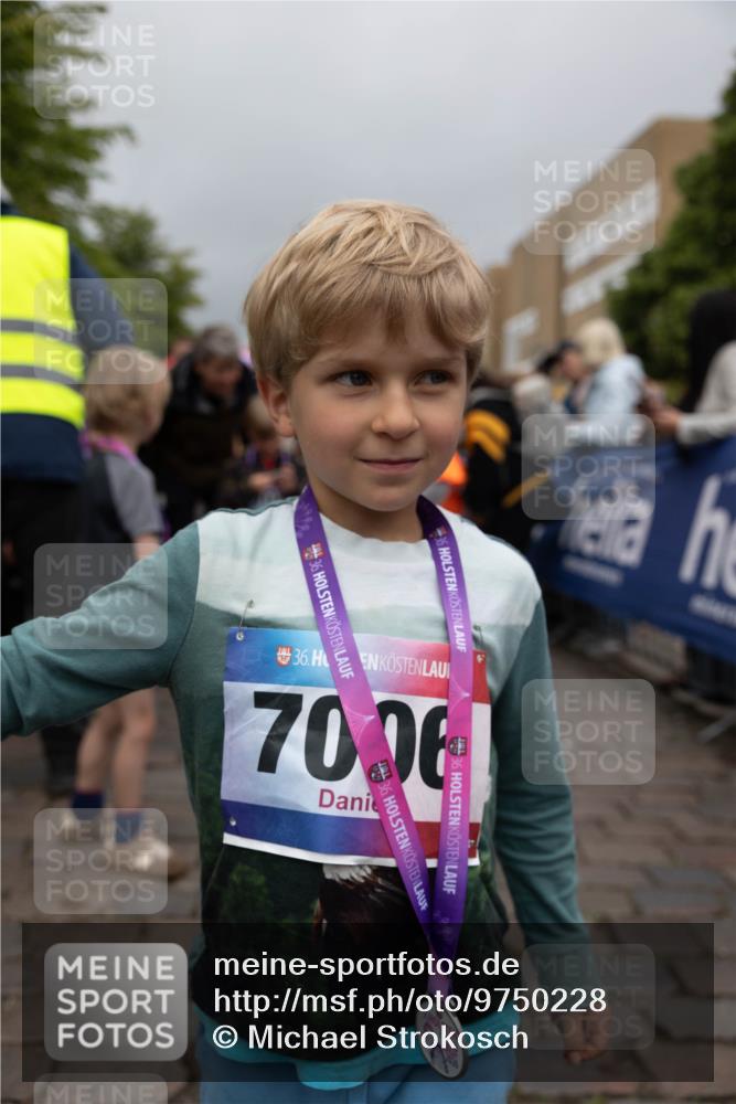 12.06.2026 - Holstenköstenlauf Michael Strokosch http://msf.ph/oto/9750228 12.06.2026 15:03:26 Laufen 36, 36, 36, 36, 7006, 36 meine-sportfotos.de