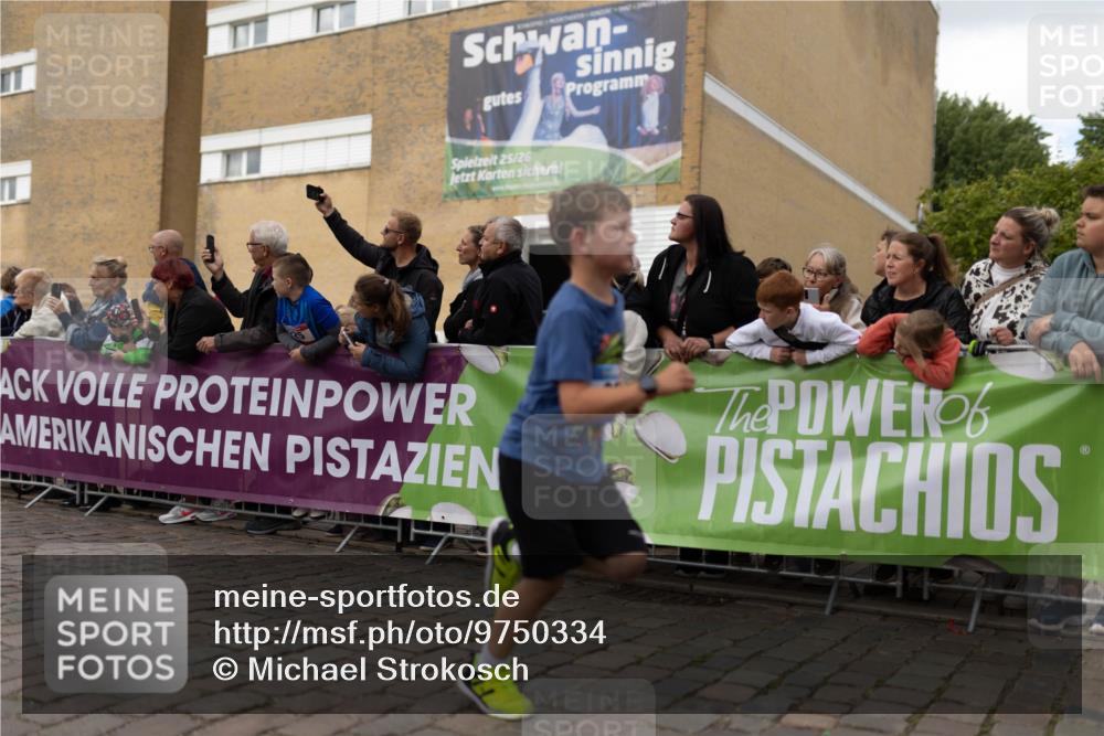 12.06.2026 - Holstenköstenlauf Michael Strokosch http://msf.ph/oto/9750334 12.06.2026 16:06:55 Laufen 25, 26 meine-sportfotos.de