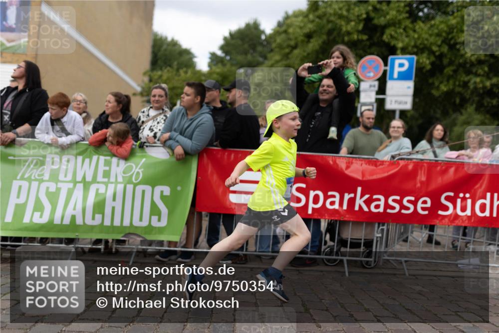 12.06.2026 - Holstenköstenlauf Michael Strokosch http://msf.ph/oto/9750354 12.06.2026 16:07:06 Laufen 2 meine-sportfotos.de