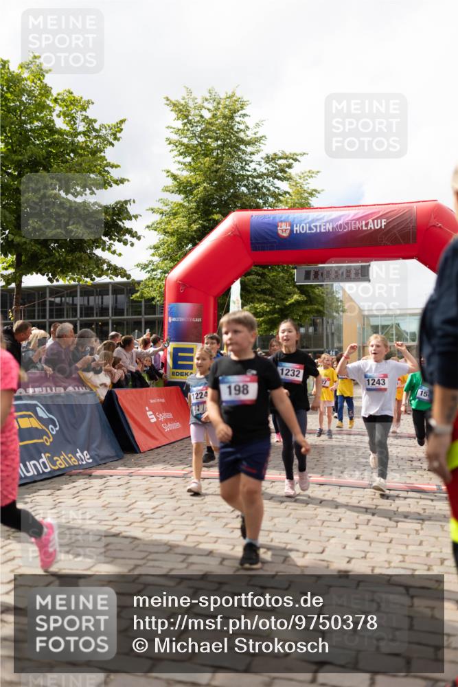 12.06.2026 - Holstenköstenlauf Michael Strokosch http://msf.ph/oto/9750378 12.06.2026 16:08:49 Laufen 1224, 198, 1232, 1243, 27, 15 meine-sportfotos.de