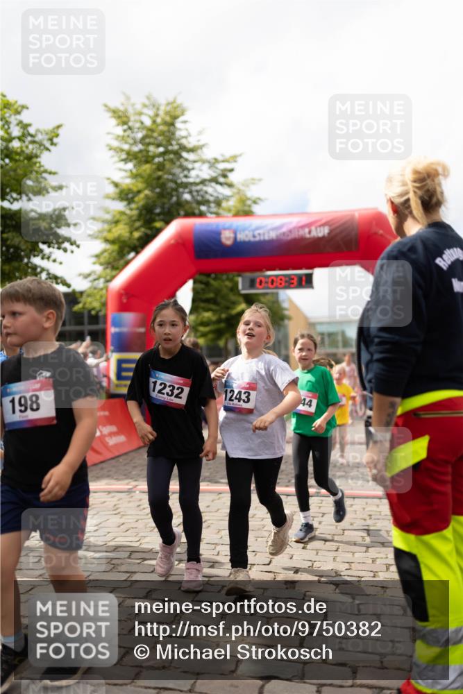 12.06.2026 - Holstenköstenlauf Michael Strokosch http://msf.ph/oto/9750382 12.06.2026 16:08:50 Laufen 0, 08, 31, 198, 1232, 1243, 44 meine-sportfotos.de