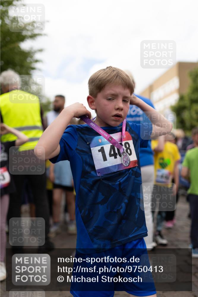12.06.2026 - Holstenköstenlauf Michael Strokosch http://msf.ph/oto/9750413 12.06.2026 16:10:05 Laufen 5, 36, 1408 meine-sportfotos.de