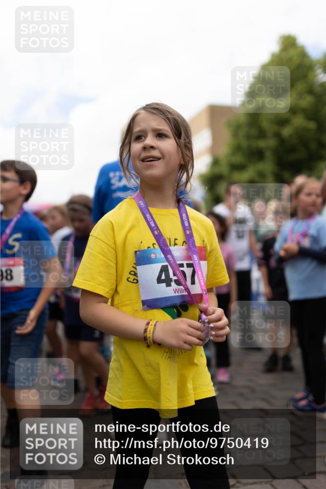 12.06.2026 - Holstenköstenlauf Michael Strokosch http://msf.ph/oto/9750419 12.06.2026 16:10:08 Laufen 98, 36, 36, 457, 36 meine-sportfotos.de