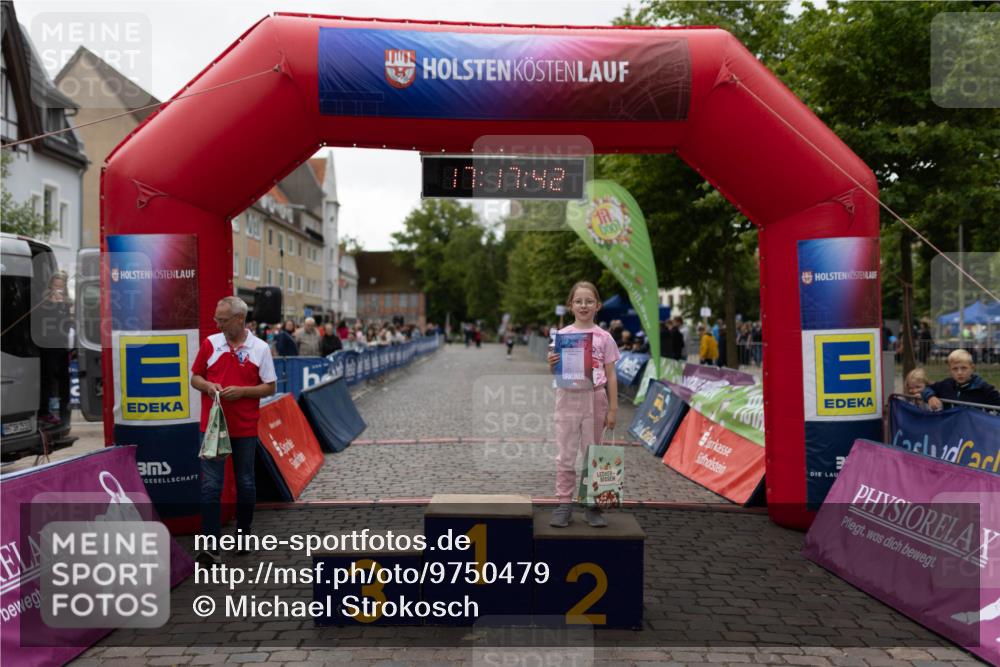 12.06.2026 - Holstenköstenlauf Michael Strokosch http://msf.ph/oto/9750479 12.06.2026 17:17:58 Laufen 17, 37, 42, 600, 3, 1, 2, 3 meine-sportfotos.de