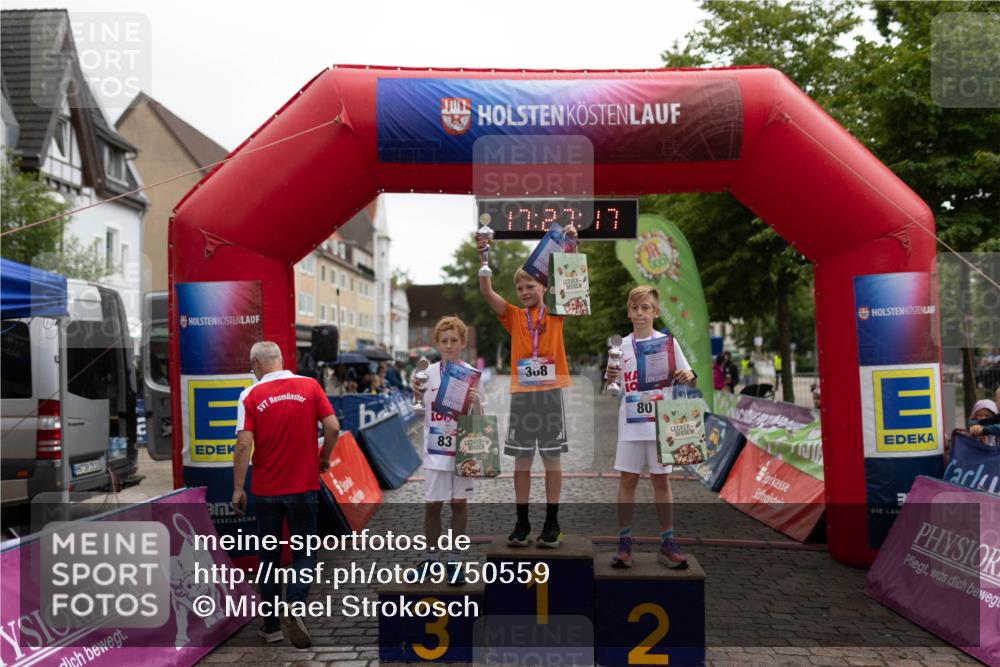 12.06.2026 - Holstenköstenlauf Michael Strokosch http://msf.ph/oto/9750559 12.06.2026 17:27:34 Laufen 17, 22, 17, 500, 83, 308, 80, 3, 1, 2 meine-sportfotos.de