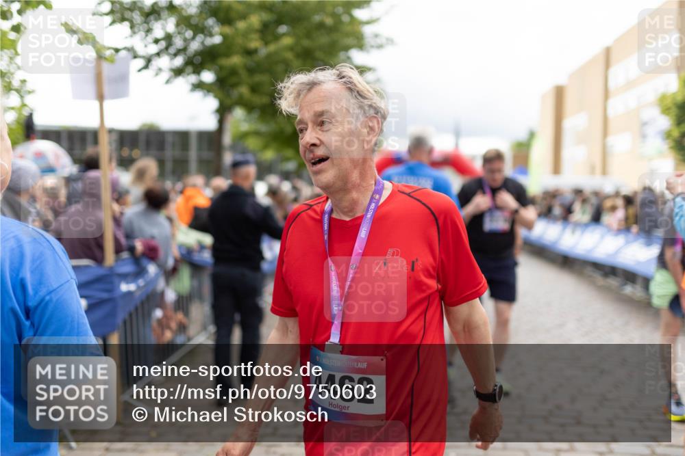12.06.2026 - Holstenköstenlauf Michael Strokosch http://msf.ph/oto/9750603 12.06.2026 17:54:30 Laufen 35, 4462 meine-sportfotos.de