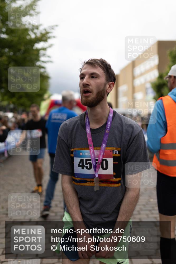 12.06.2026 - Holstenköstenlauf Michael Strokosch http://msf.ph/oto/9750609 12.06.2026 17:54:34 Laufen 36, 45, 0 meine-sportfotos.de