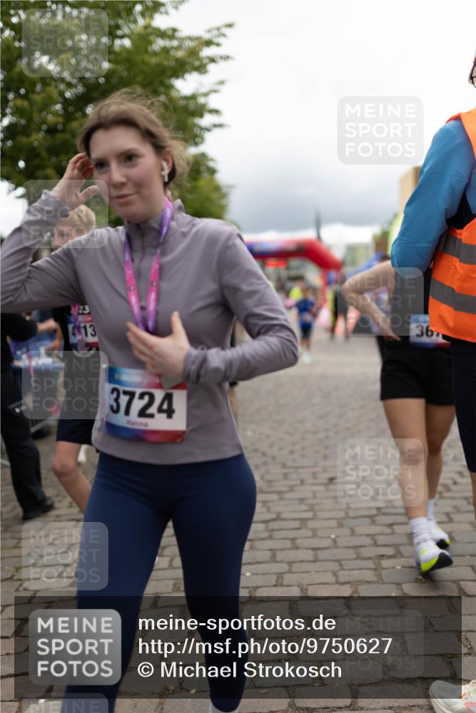 12.06.2026 - Holstenköstenlauf Michael Strokosch http://msf.ph/oto/9750627 12.06.2026 17:54:50 Laufen 23, 413, 3724, 36 meine-sportfotos.de