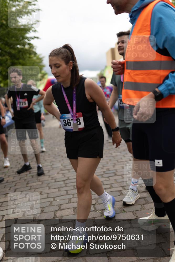 12.06.2026 - Holstenköstenlauf Michael Strokosch http://msf.ph/oto/9750631 12.06.2026 17:54:52 Laufen 775, 367, 8, 35 meine-sportfotos.de