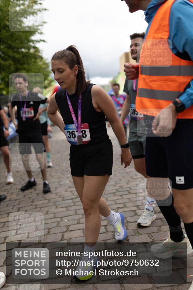 12.06.2026 - Holstenköstenlauf Michael Strokosch http://msf.ph/oto/9750632 12.06.2026 17:54:52 Laufen 4175, 31, 368, 395 meine-sportfotos.de