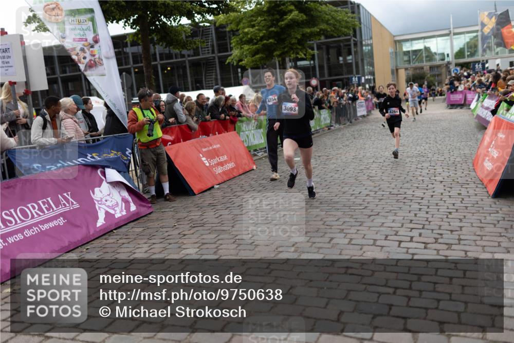 12.06.2026 - Holstenköstenlauf Michael Strokosch http://msf.ph/oto/9750638 12.06.2026 17:55:27 Laufen 9, 00, 10, 4734, 3093, 4264 meine-sportfotos.de