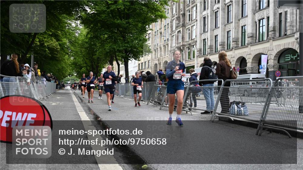 14.06.2026 - REWE Women's Run J. Mangold http://msf.ph/oto/9750658 14.06.2026 10:01:42 Ziel 10177, 10860, 11139, 11162, 11180, 11506, 11511, 11514 meine-sportfotos.de