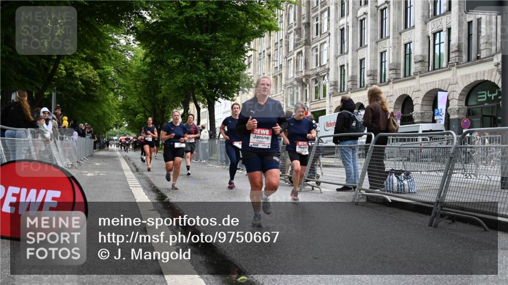 14.06.2026 - REWE Women's Run J. Mangold http://msf.ph/oto/9750667 14.06.2026 10:01:44 Ziel 10132, 10177, 10251, 10860, 10967, 11162, 11180, 11506, 11511, 11514 meine-sportfotos.de
