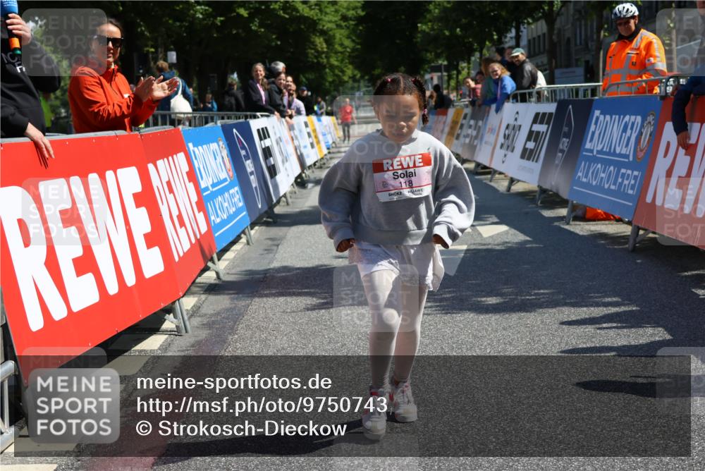 14.06.2026 - REWE Women's Run Strokosch-Dieckow http://msf.ph/oto/9750743 14.06.2026 11:39:45 Ziel 118 meine-sportfotos.de